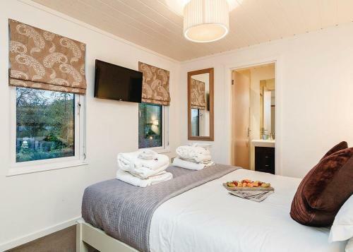 Caddy S Corner Lodges