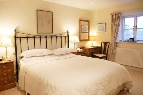 Larkbeare Grange Bed And Breakfast