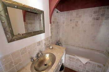 Hotel H�tel Le Ryad Marseille