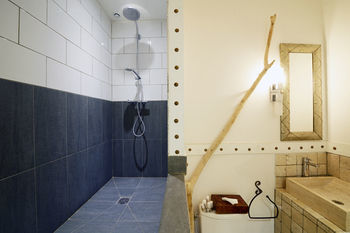 Hotel H�tel Le Ryad Marseille