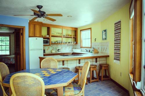 Hotel White Sands Cove