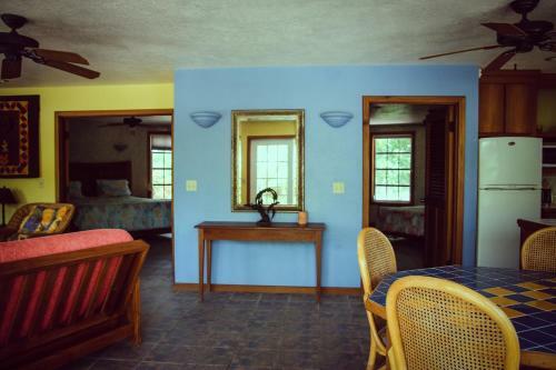 Hotel White Sands Cove