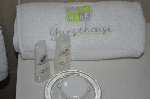 Hostal Be At Home Guesthouse