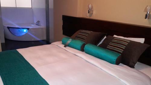 Los Arces Hotel