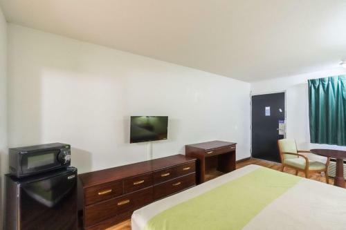 Motel 6 Mattoon