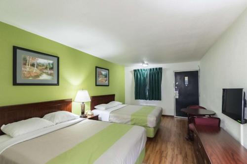 Motel 6 Mattoon