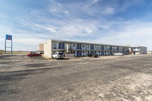 Motel 6 Mattoon