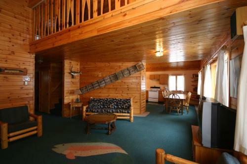 Gunflint Lodge