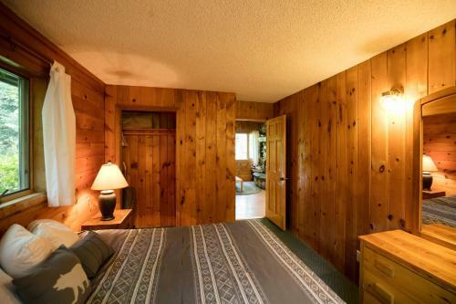 Gunflint Lodge