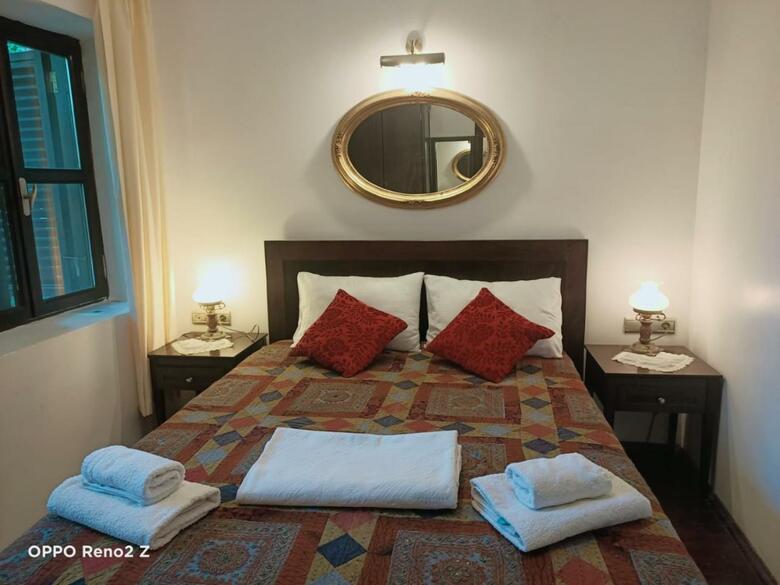 Albergue Hadrianus Hotel