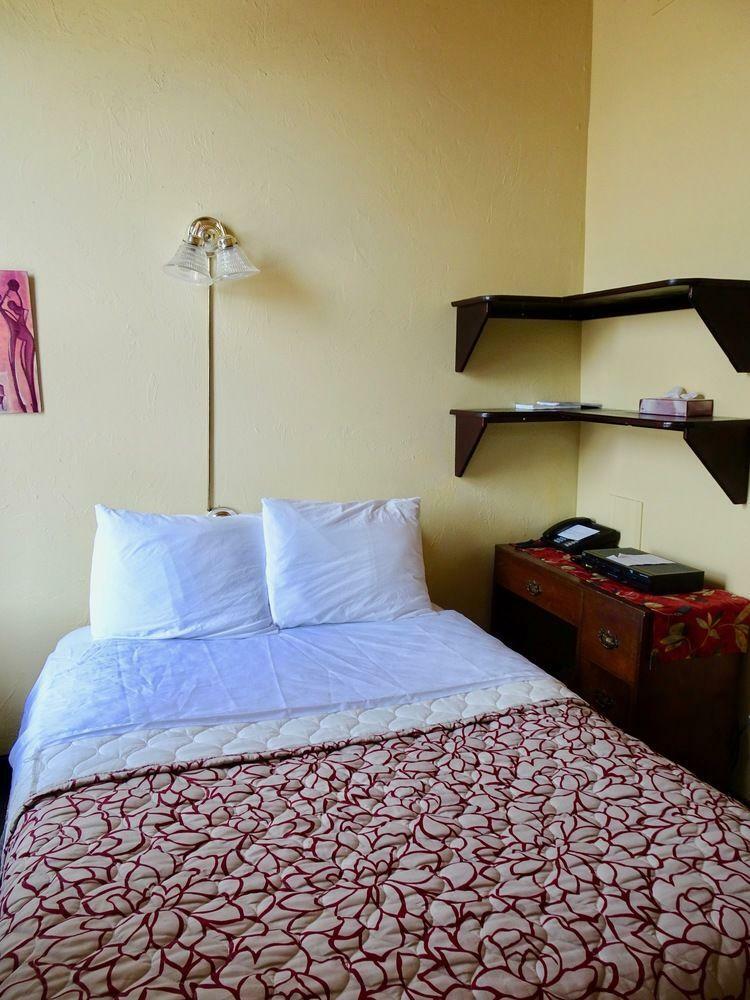 Hotel H�tel Champ-de-mars