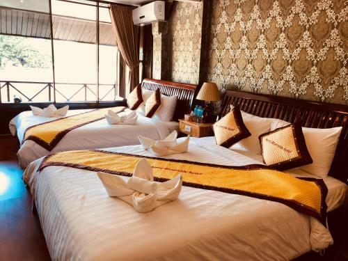 Hostal Merry Riverside Hotel