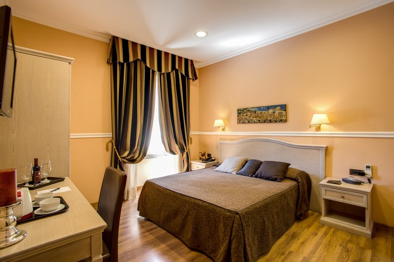 Hotel Papavistarelais