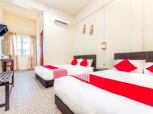 Oyo 703 Myra Hotel