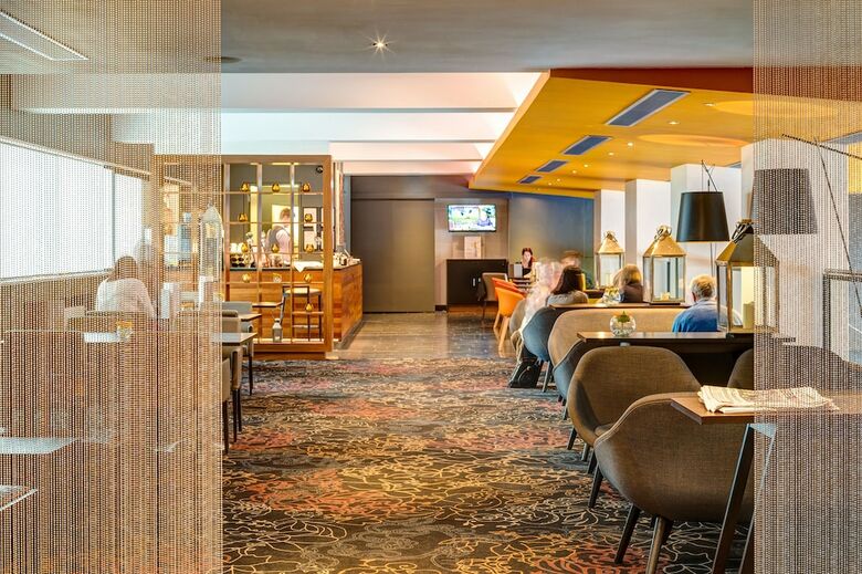 Hotel Apex International