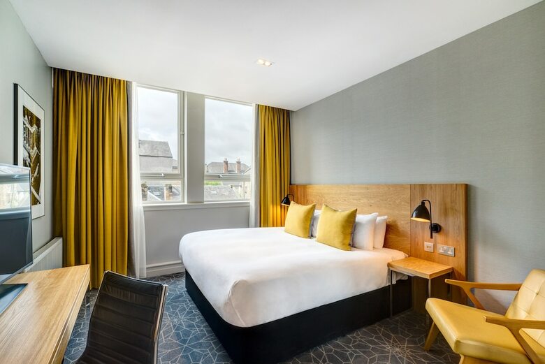 Hotel Apex International