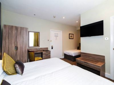 Phoenix Hotel