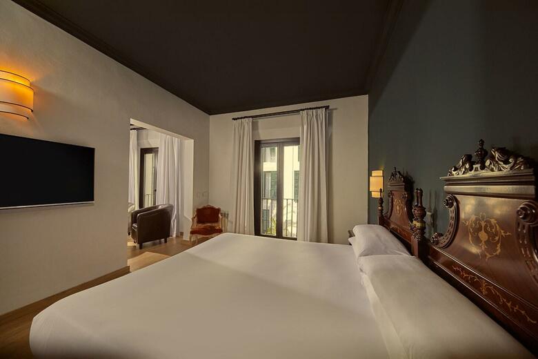 Hotel Born
