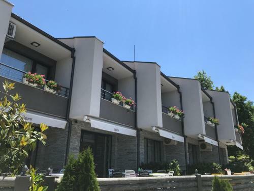 Family Hotel Friends Villa