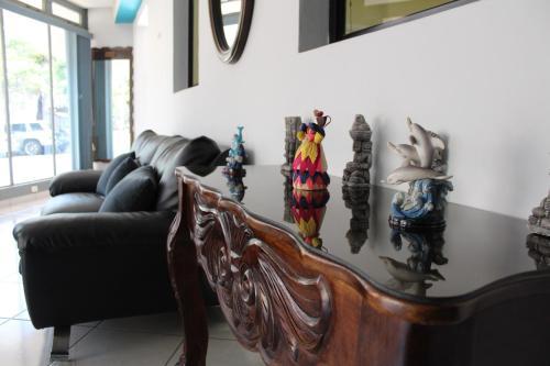 Dolphin Executives Hotel