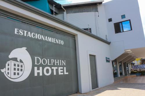 Dolphin Executives Hotel