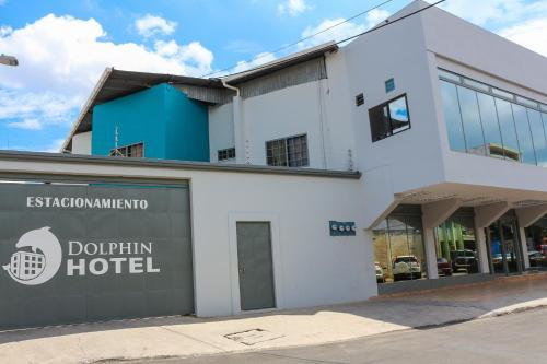 Dolphin Executives Hotel