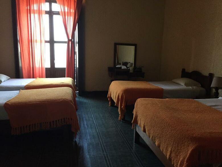 Hotel Villa Real Plaza