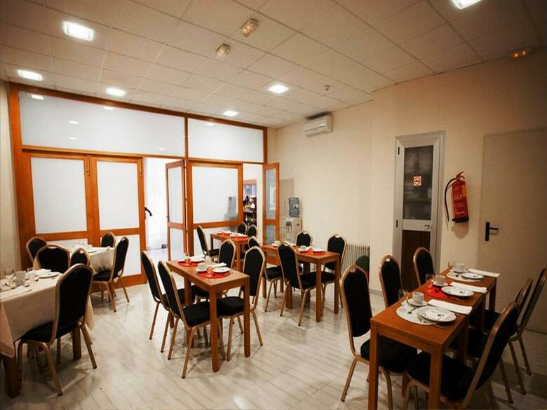 Hotel Amic Col�n