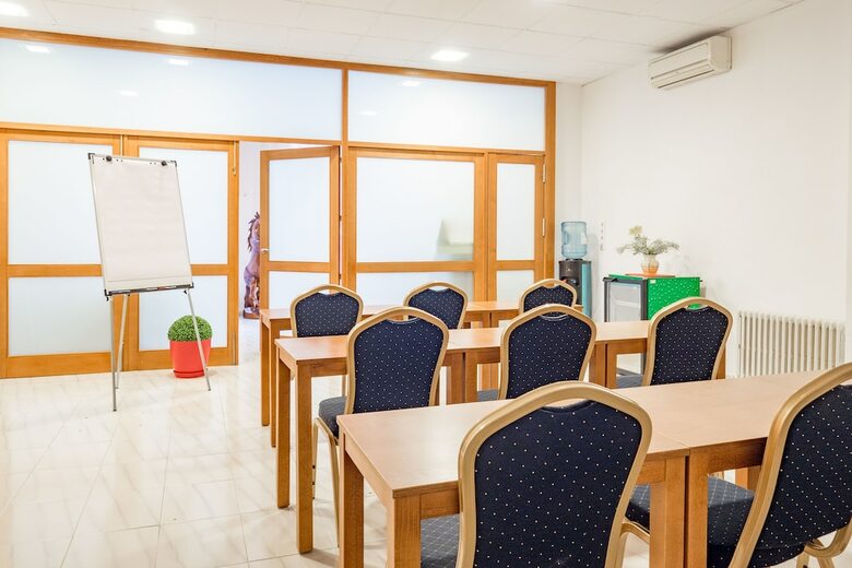 Hotel Amic Col�n
