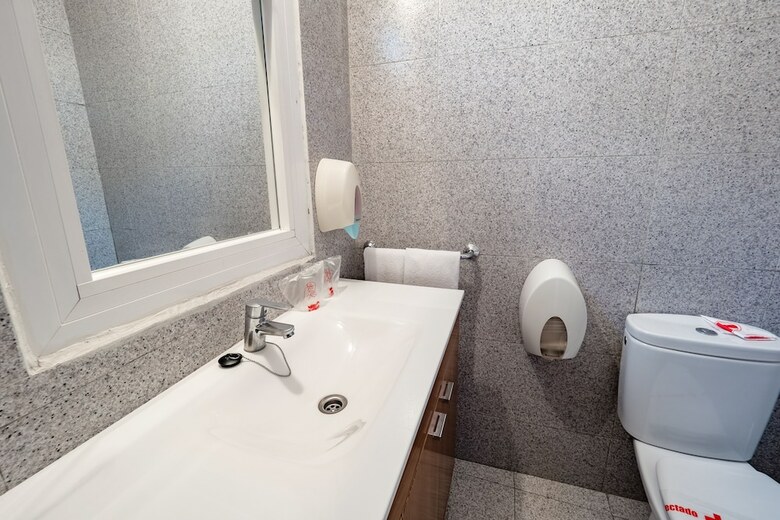 Hotel Amic Col�n