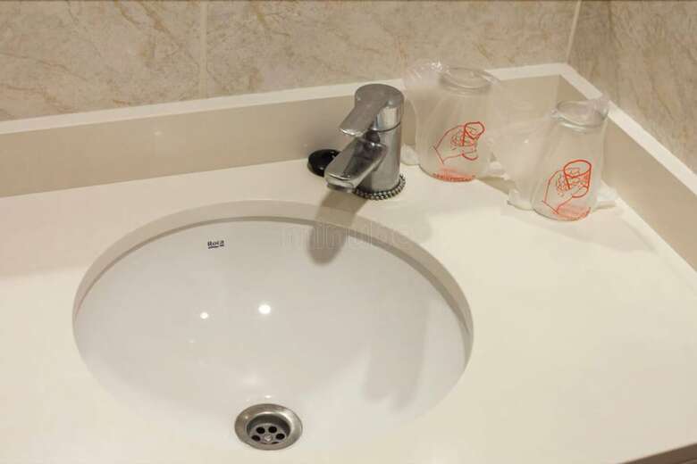 Hotel Amic Col�n
