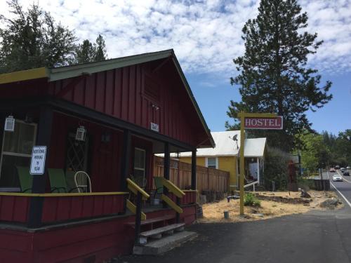 Hostal Yosemite International Hostel