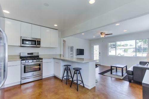 Sunset Cliffs Beach Cottage