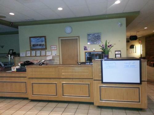 Hotel Caledonia Motor Inn