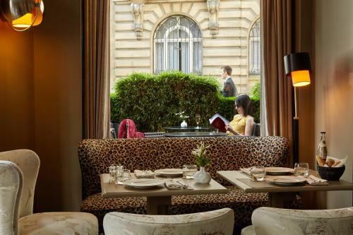 Hotel Le Pavillon Des Lettres
