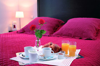Hotel Park & Suites Vilage Saint Simon