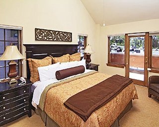Hotel St. James Place
