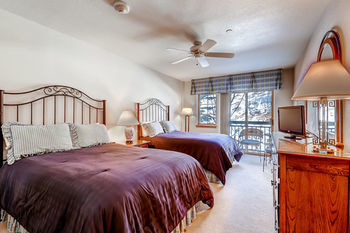 Hotel St. James Place