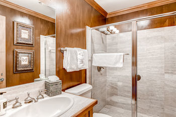 Hotel Elkhorn Lodge