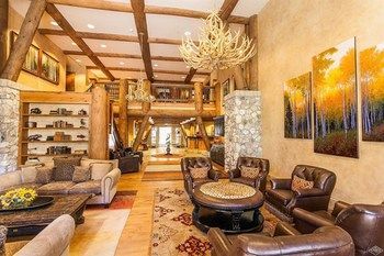 Hotel Elkhorn Lodge