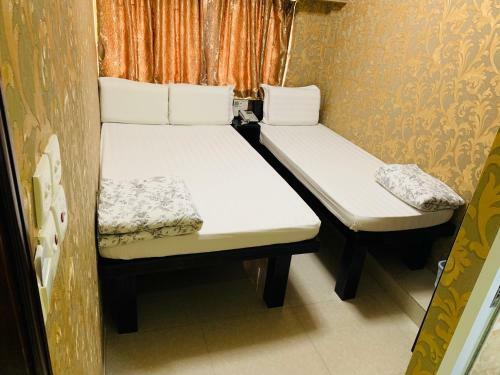 Hostal Modern Hotel