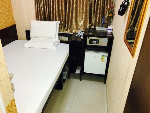 Hostal Modern Hotel