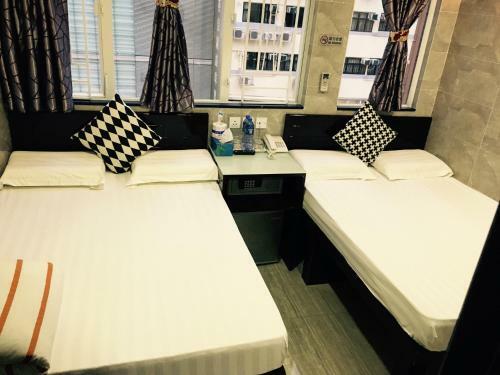 Hostal Modern Hotel