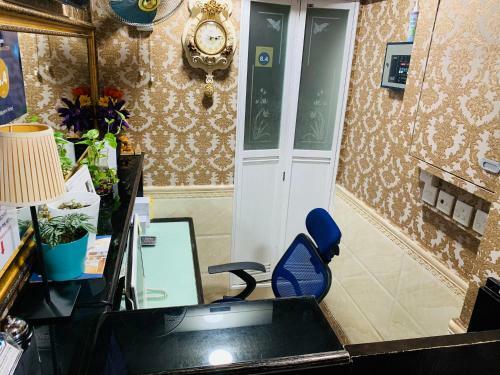 Hostal Modern Hotel