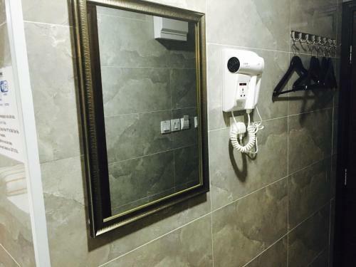 Hostal Modern Hotel