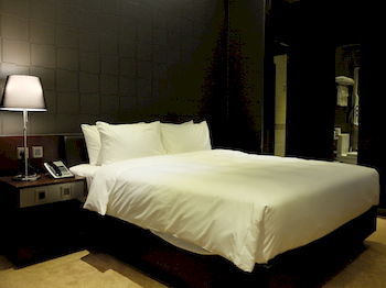 Gloucester Hotel