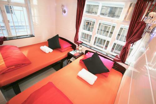 Hostal Canada Hotel