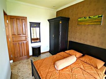 De Bukit Dago Villa