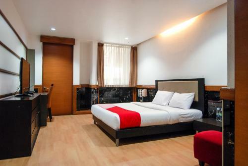 Hostal Oyo 229 Hi Quality