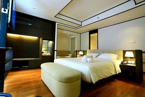 Namin Dago Hotel